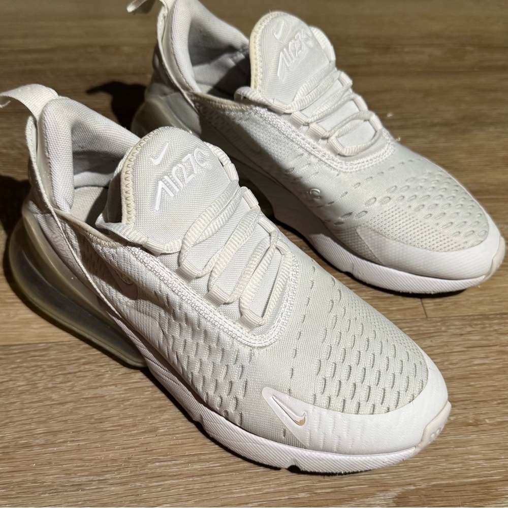 Air Max 270 Triple White Nike Sneaker - Size 5